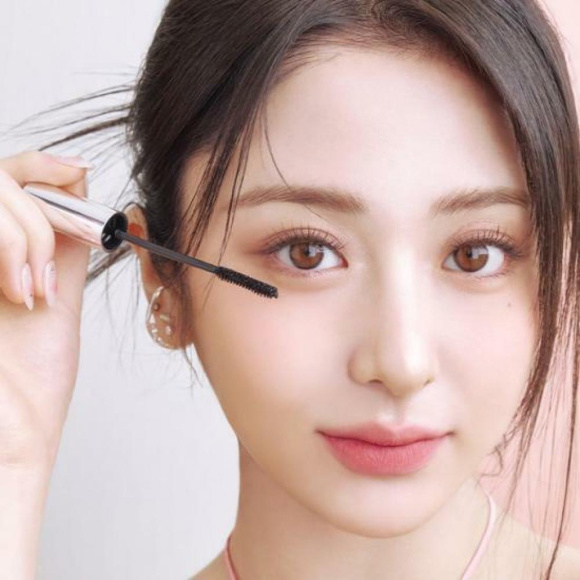 WAKEMAKE Tension Up Mascara (7g) | Ecoplace