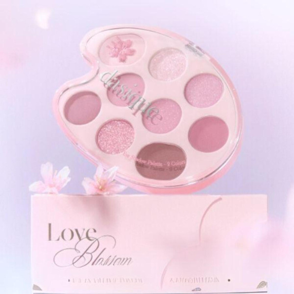 DASIQUE Pink Blossom Shadow Palette () | Ecoplace